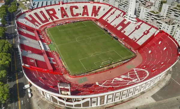 Así sería el estadio de Huracán techado, según la <b>Inteligencia artificial</b> | El Destape thumbnail