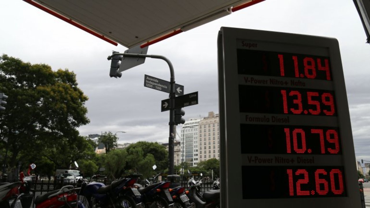 Las naftas bajaron desde este jueves un 5%: conocé las nuevas tarifas