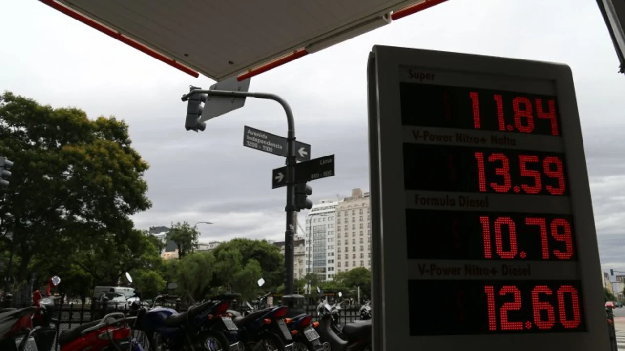 Las naftas bajaron desde este jueves un 5%: conocé las nuevas tarifas