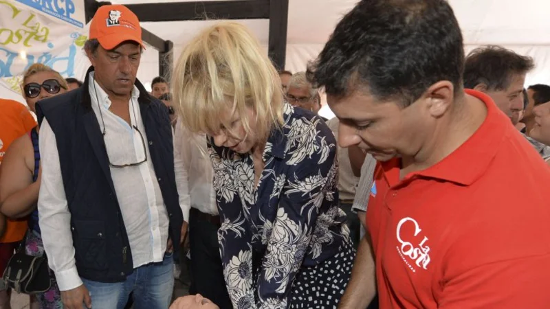 Scioli: "La pelea entre nosotros no mejora ni la seguridad ni la educación"
