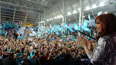 Julián Domínguez pidió "construir espacios" para Cristina a partir de diciembre Julián Domínguez pidió "construir espacios" para Cristina a partir de diciembre