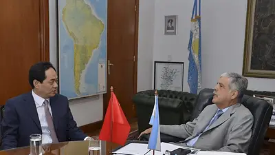 De Vido se reunió con el embajador de China antes de la visita de Cristina De Vido se reunió con el embajador de China antes de la visita de Cristina