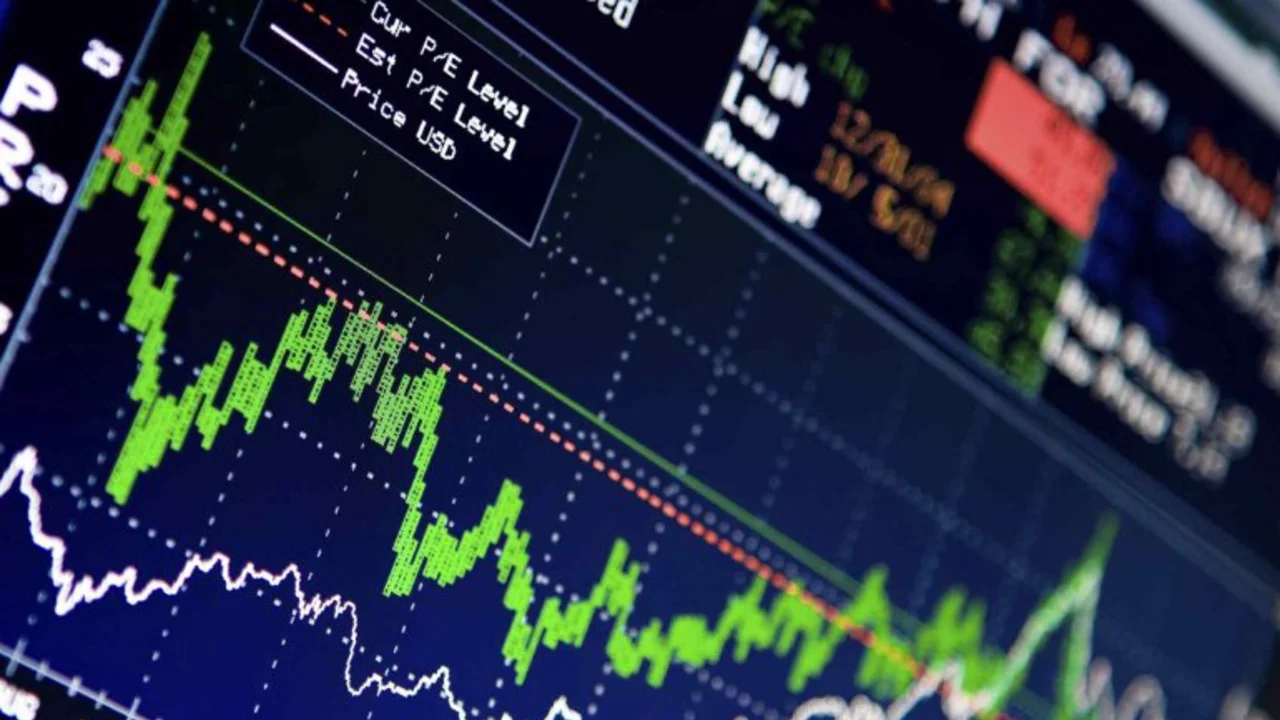 La bolsa cayó 3% golpeada por el petróleo