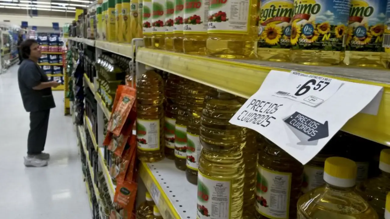 Economistas reclaman atacar la inflación y relativizaron efectividad de "Precios cuidados"