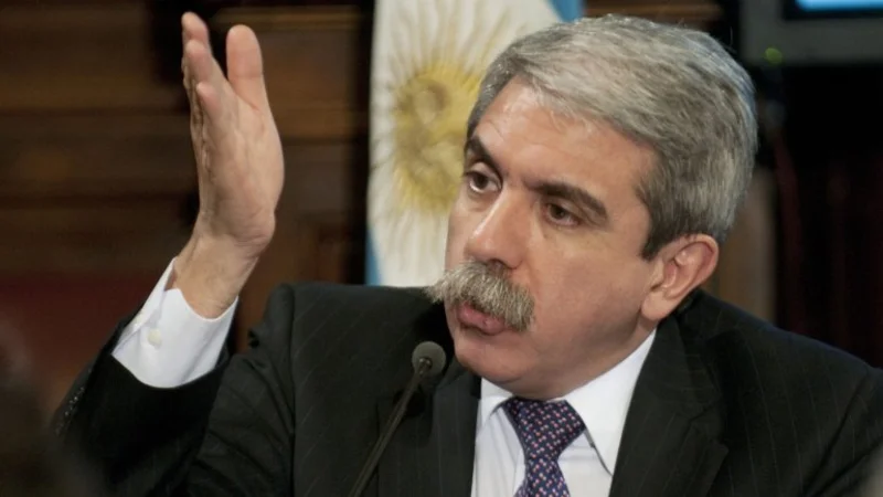 Aníbal Fernández sobre la denuncia de Nisman: "Es un manotazo de ahogado"