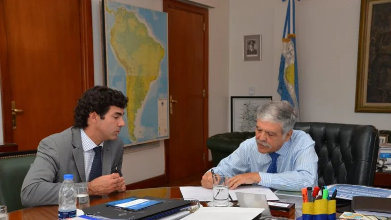 Salta y Catamarca se comprometieron a mantener sus tarifas eléctricas por un año