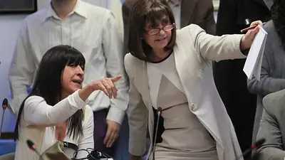 Diputados kirchneristas irán a la reunión con Nisman "con los tapones de punta" Diputados kirchneristas irán a la reunión con Nisman "con los tapones de punta"