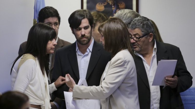 Nisman: la oposición se reúne igual y el oficialismo no concurrirá