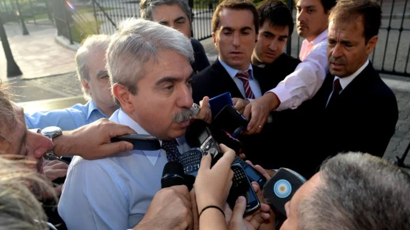 Aníbal Fernández: cambios en Inteligencia "no tienen por qué" generar "mano de obra desocupada"