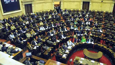 La oposición avala cambios en la SI, aunque apunta a Gils Carbó La oposición avala cambios en la SI, aunque apunta a Gils Carbó