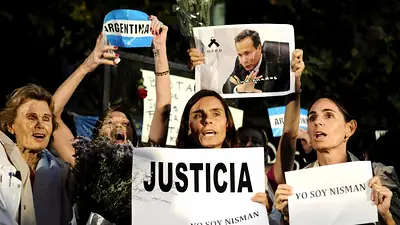 Incidentes con vecinos en el velatorio de Nisman Incidentes con vecinos en el velatorio de Nisman