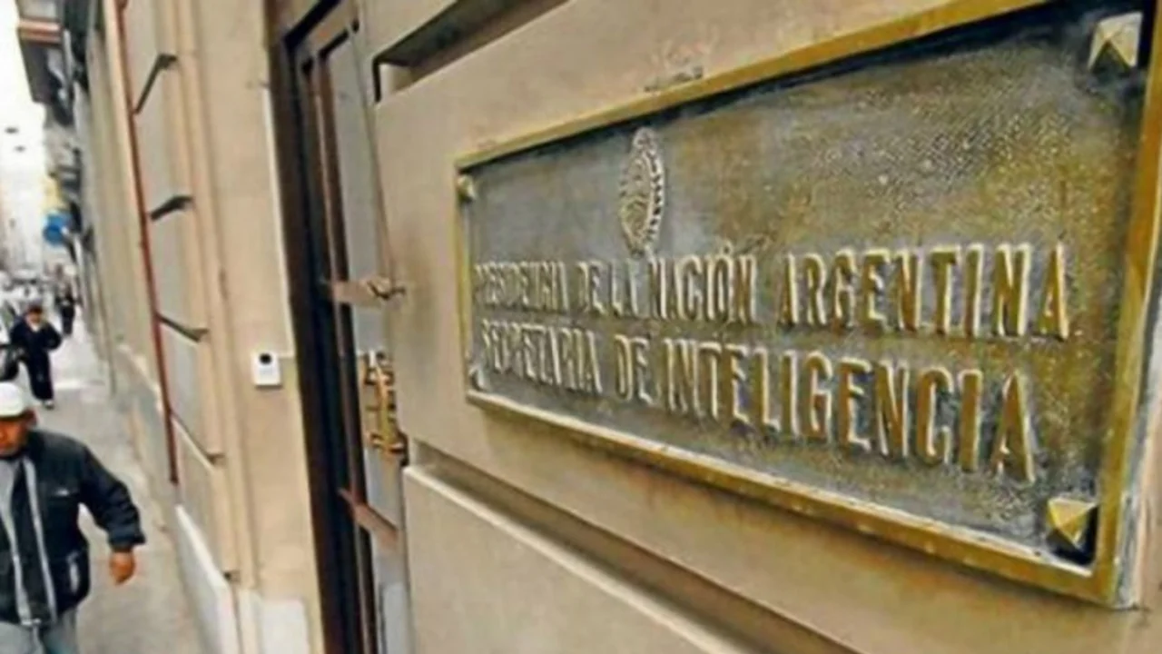 Inteligencia: el kirchnerismo espera aprobar el proyecto a fines de febrero