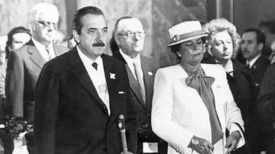 Murió María Barrenechea, esposa del ex presidente Raúl Alfonsín Murió María Barrenechea, esposa del ex presidente Raúl Alfonsín