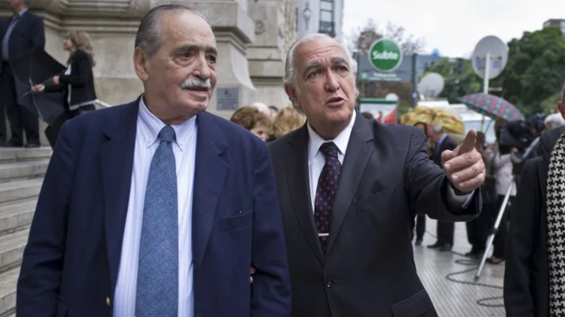 Gil Lavedra calificó como un "papelón mayúsculo" la falsa información difundida por el gobierno