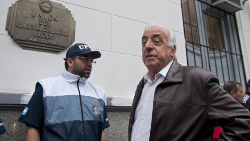 La UTA advierte a Prat Gay: "No vamos a aceptar un techo a las paritarias"