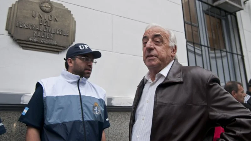 La UTA advierte a Prat Gay: "No vamos a aceptar un techo a las paritarias"