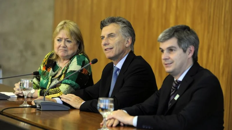 Malvinas: Macri quiere "una nueva relación"  con Gran Bretaña