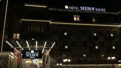Macri en Davos: ¿cómo es y cuánto cuesta una noche en el lujoso hotel donde se hospeda? Macri en Davos: ¿cómo es y cuánto cuesta una noche en el lujoso hotel donde se hospeda?