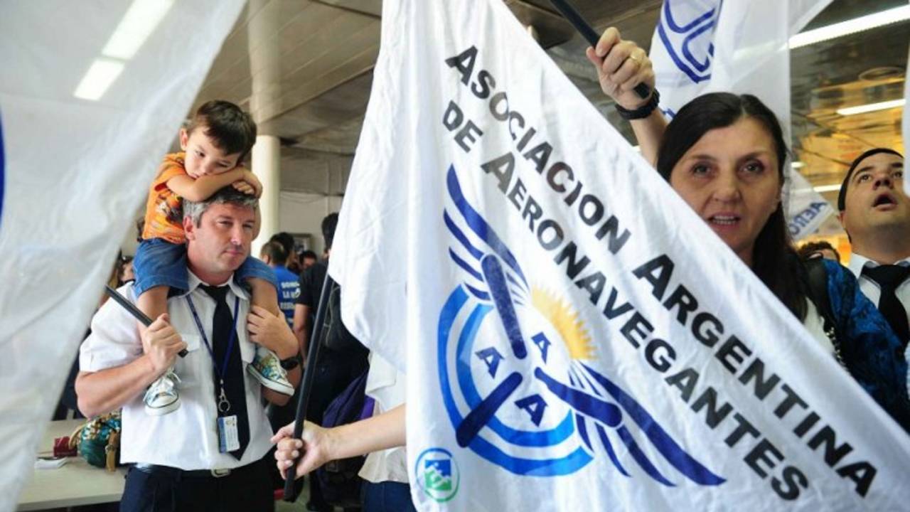 Reincorporan a 220 empleados que habían sido despedidos de Sol