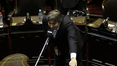 Máximo Kirchner: "El consenso y el diálogo quedaron en la puerta de la Casa Rosada" Máximo Kirchner: "El consenso y el diálogo quedaron en la puerta de la Casa Rosada"