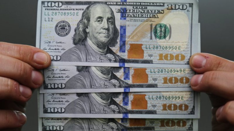 El dólar oficial avanzó a $ 14,04
