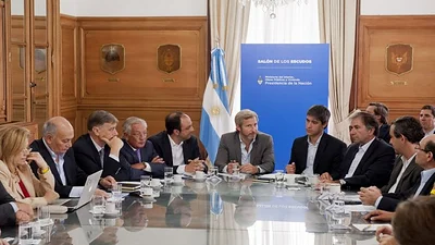 El Gobierno avanza en la reforma electoral: recibió a los partidos políticos El Gobierno avanza en la reforma electoral: recibió a los partidos políticos