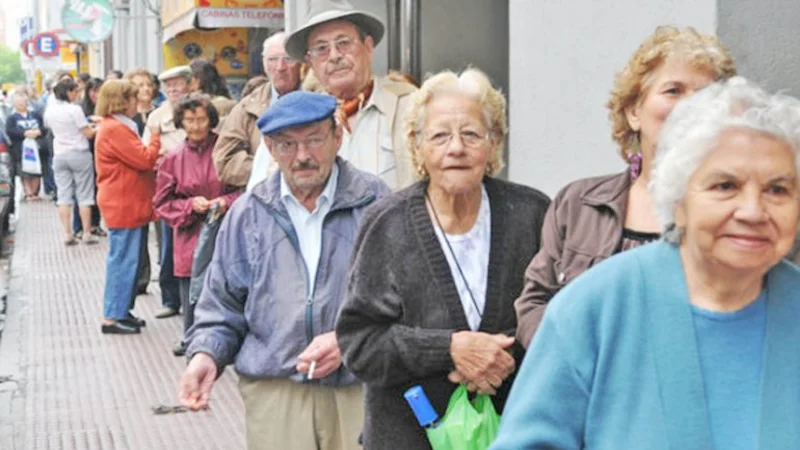 Sin el reintegro, suben el IVA a jubilados y beneficiarios de la Asignación Universal por Hijo