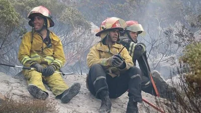 Otra profecía apocalíptica: se incendia Sierra Chata en Balcarce Otra profecía apocalíptica: se incendia Sierra Chata en Balcarce