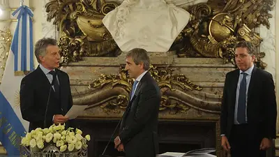 Caputo precisó que un cuarto de la nueva deuda financió el déficit fiscal en 2016 Caputo precisó que un cuarto de la nueva deuda financió el déficit fiscal en 2016