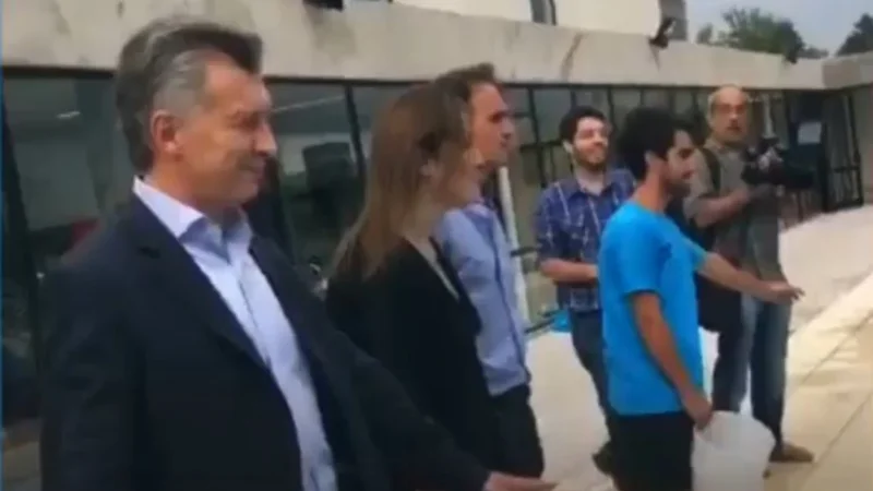 Tras la payada, ahora Macri hizo un mannequin challenge