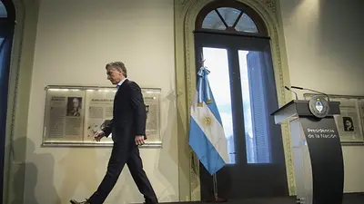 Macri defendió al jefe de la AFI: "No entiendo cómo se relaciona Arribas con Odebrecht" Macri defendió al jefe de la AFI: "No entiendo cómo se relaciona Arribas con Odebrecht"