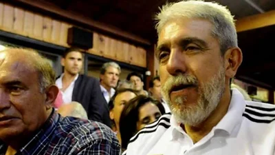 Aníbal Fernández cruzó a revista Noticias y los acusó de proteger "coimeros" Aníbal Fernández cruzó a revista Noticias y los acusó de proteger "coimeros"