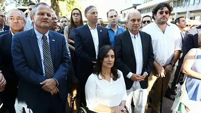Con la presencia de Michetti, Nisman es homenajeado en Plaza de Mayo Con la presencia de Michetti, Nisman es homenajeado en Plaza de Mayo