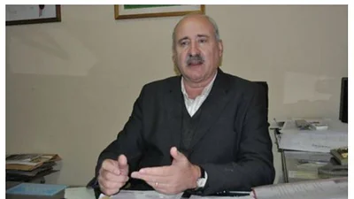 Un intendente santafesino pidió cerrar la Legislatura y aplicar "el garrote" Un intendente santafesino pidió cerrar la Legislatura y aplicar "el garrote"