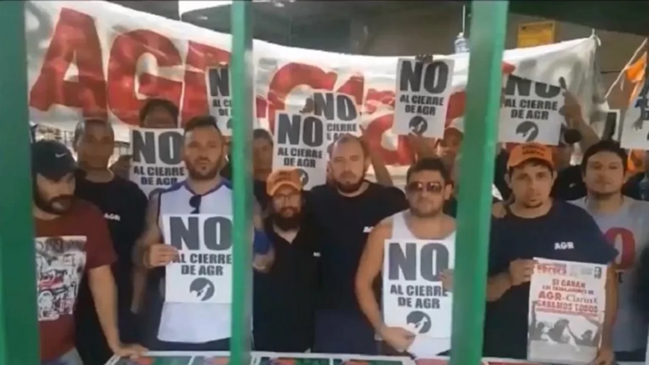 Trabajadores despedidos de Clarín llamar a no comprar el diario