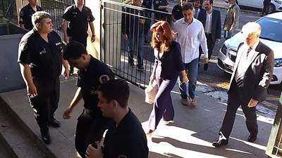 CFK ratificó su denuncia para que se investigue la filtración del audio CFK ratificó su denuncia para que se investigue la filtración del audio