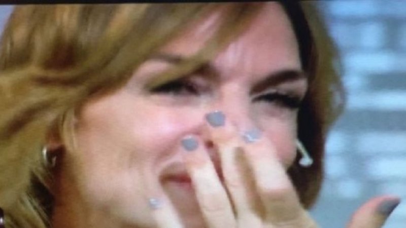 Incómodo: Trapani confesó que no se lleva bien con su mamá y le mostraron un mensaje de ella al aire