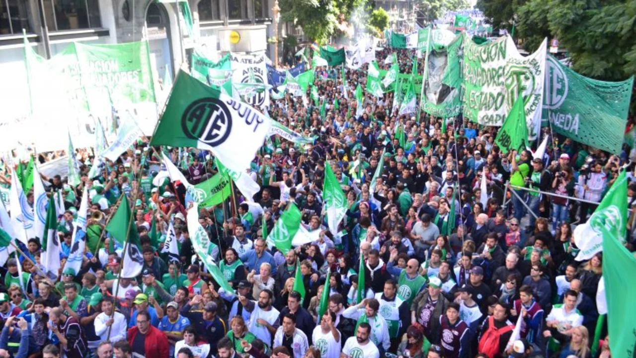 Por los despidos en el Estado, ATE confirmó paro nacional para el jueves