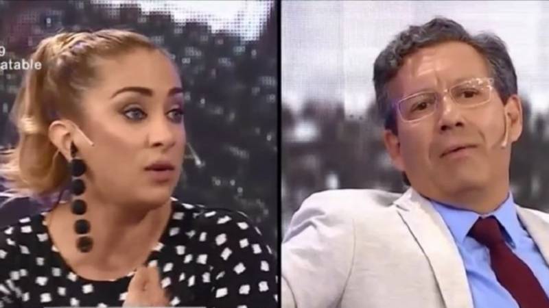 Feroz cruce entre Olivan y Reato por Radio Nacional: "Te conviene calmarte"