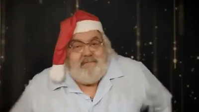 El saludo de Jorge Lanata vestido de Papa Noel que indignó en las redes El saludo de Jorge Lanata vestido de Papa Noel que indignó en las redes