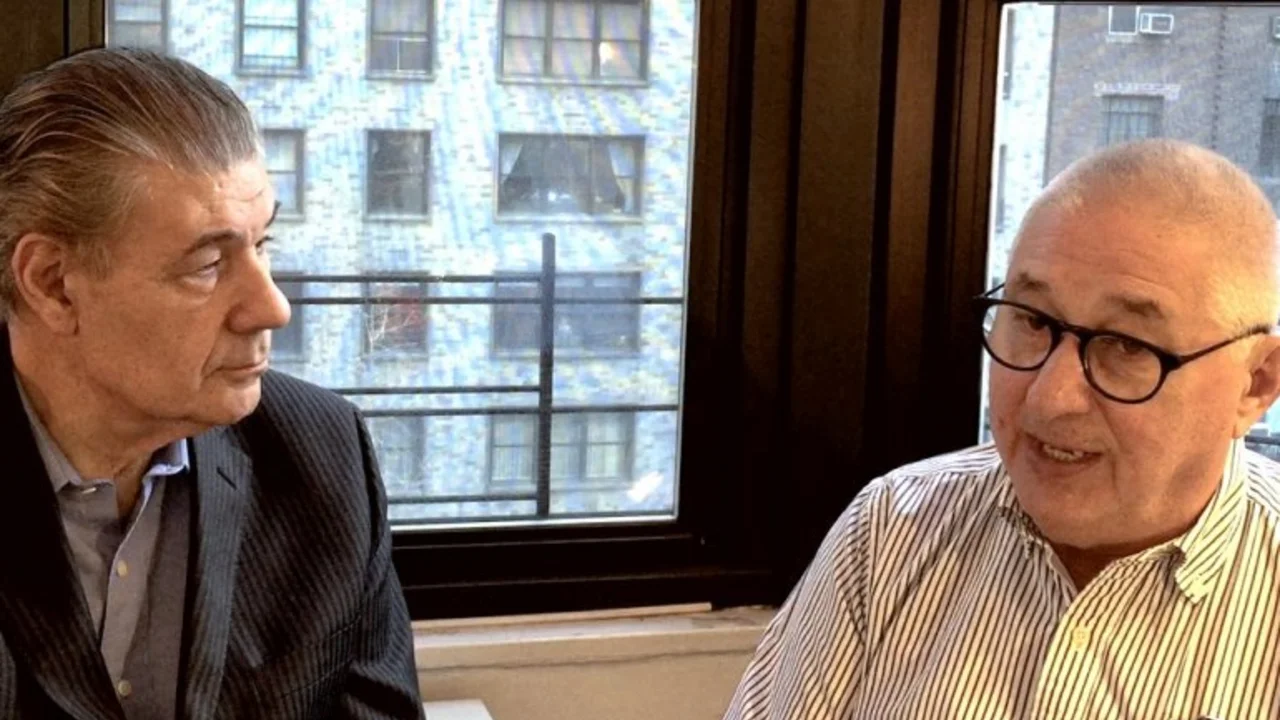 Víctor Hugo con Adrián Paenza en una nueva emisión de "Vía de Escape"