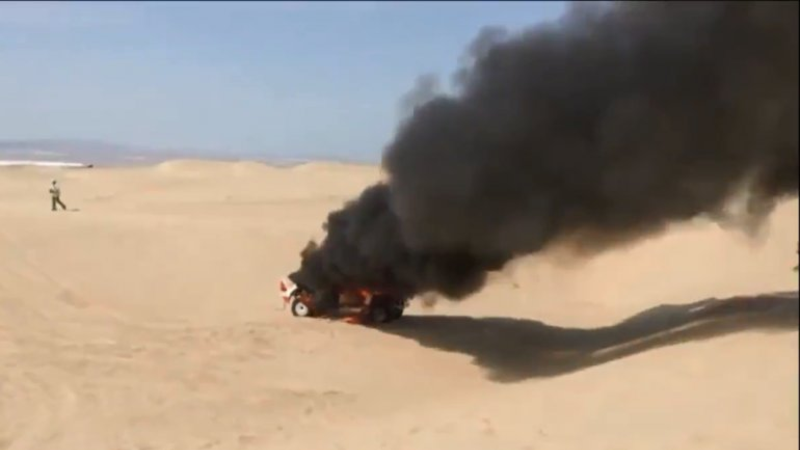 VIDEO: El auto de una corredora argentina se prendió fuego en pleno Dakar