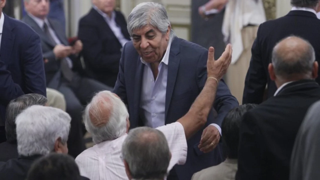 Reaparece Moyano para un acto donde Macri fue invitado pero no irá