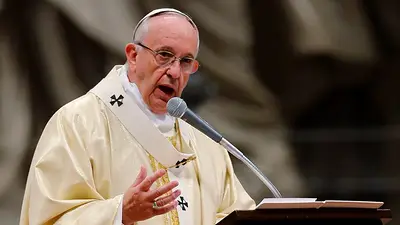 Papa Francisco: "Estamos al límite de una guerra nuclear" Papa Francisco: "Estamos al límite de una guerra nuclear"