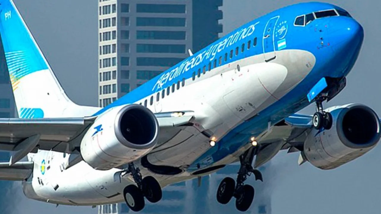 Aerolíneas anunció dos nuevos vuelos para repatriar argentinos