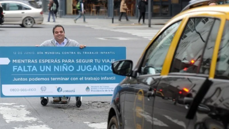 Si pierde el juicio laboral, Triaca debería pagar un millón y medio de pesos