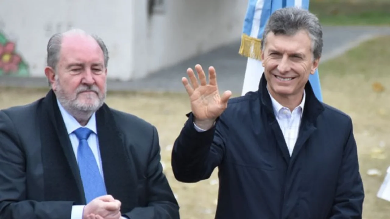 El gobernador de La Pampa desafía a Macri ante la Corte Suprema