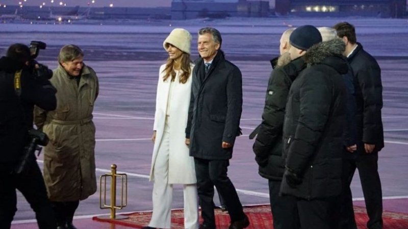 Las desopilantes definiciones de los medios oficialistas por el look de Awada en Rusia