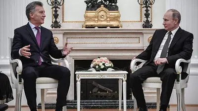 Macri se reune con Putin e invitó a "invertir" en Argentina Macri se reune con Putin e invitó a "invertir" en Argentina