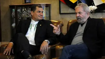 Rafael Correa se refirió a los cuadernos de Ecuador y dijo que el lawfare es "una estrategia regional" Rafael Correa se refirió a los cuadernos de Ecuador y dijo que el lawfare es "una estrategia regional"